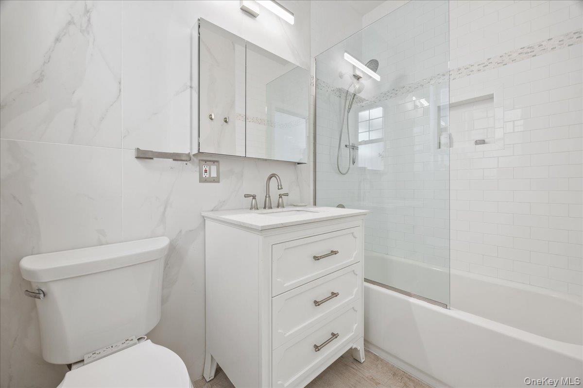27 Locust Avenue Unit: 4N