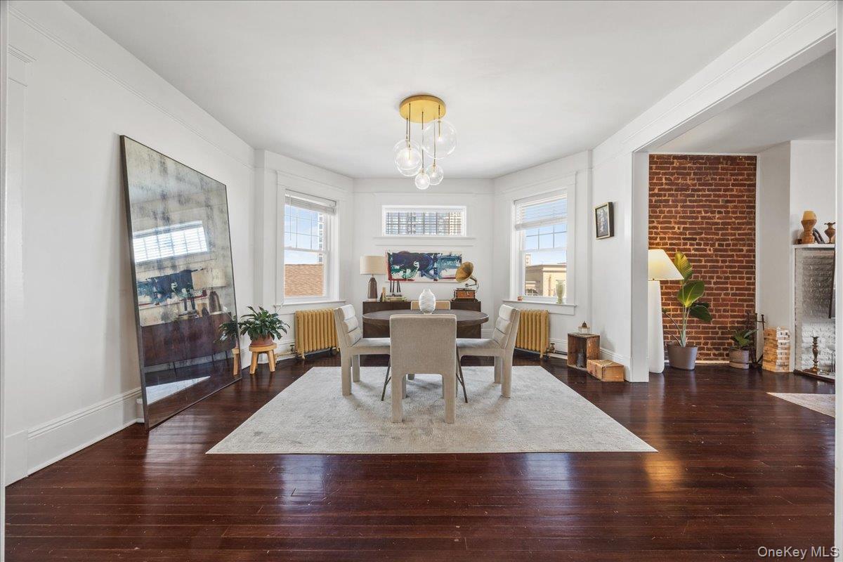 27 Locust Avenue Unit: 4N