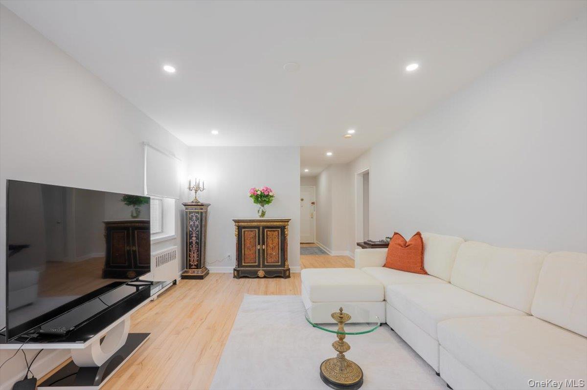320 S Broadway Avenue Unit: N2