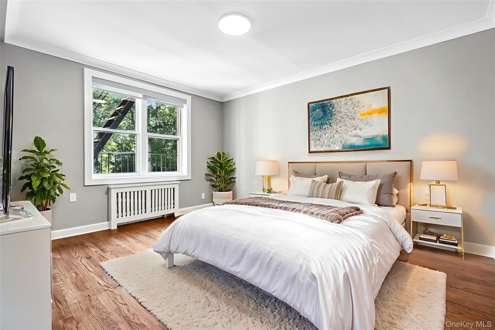 1133 Midland Avenue Unit: 4L