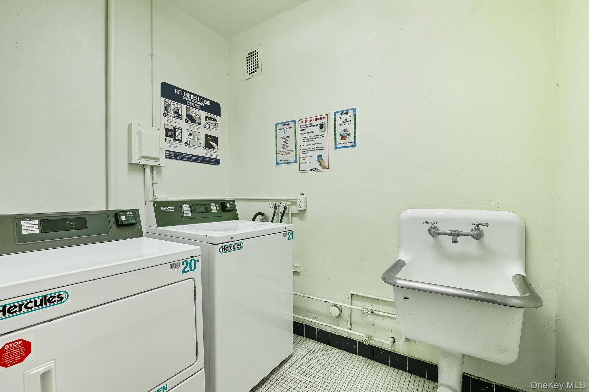 377 N Broadway Unit: 602