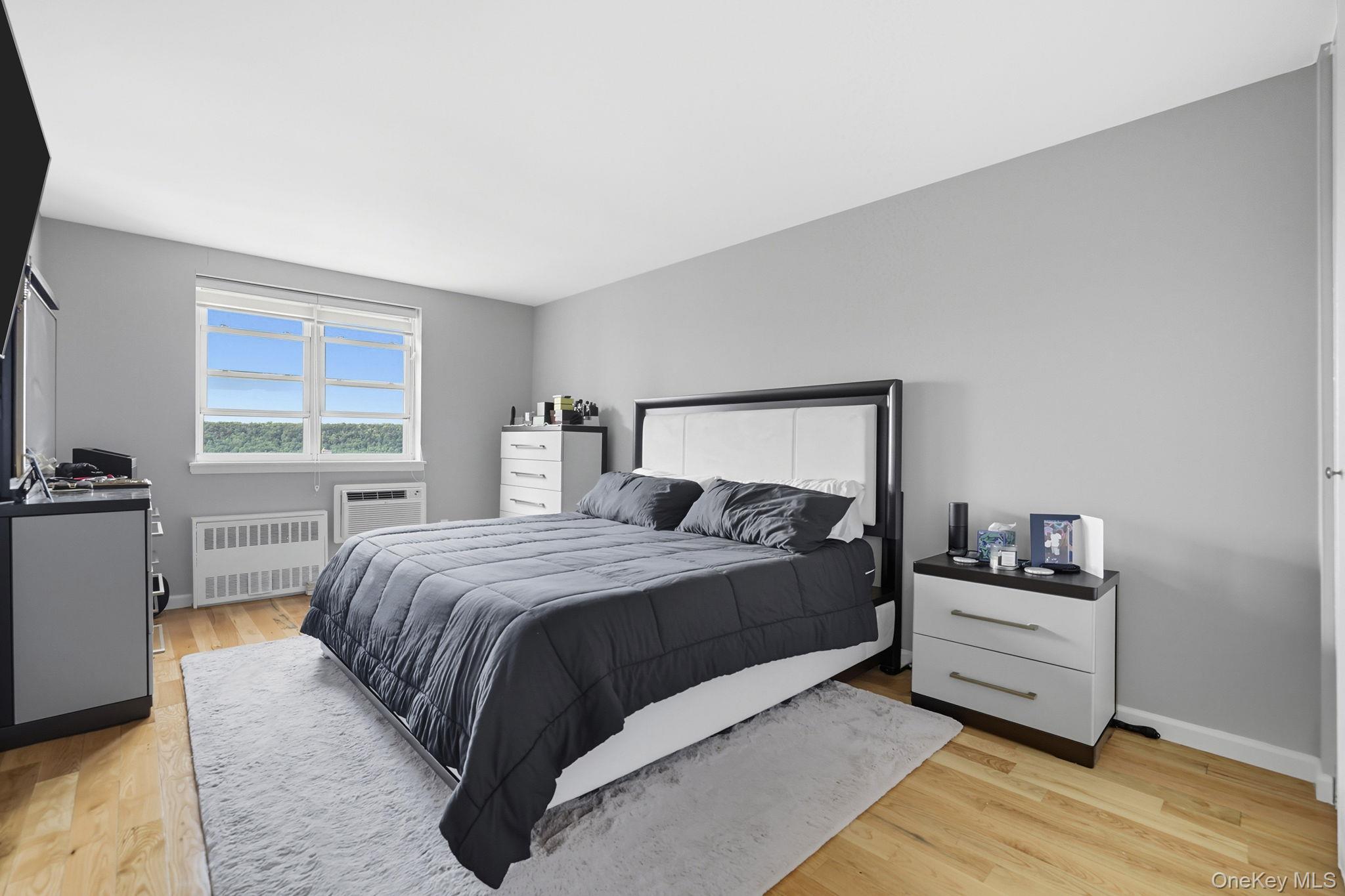 377 N Broadway Unit: 602