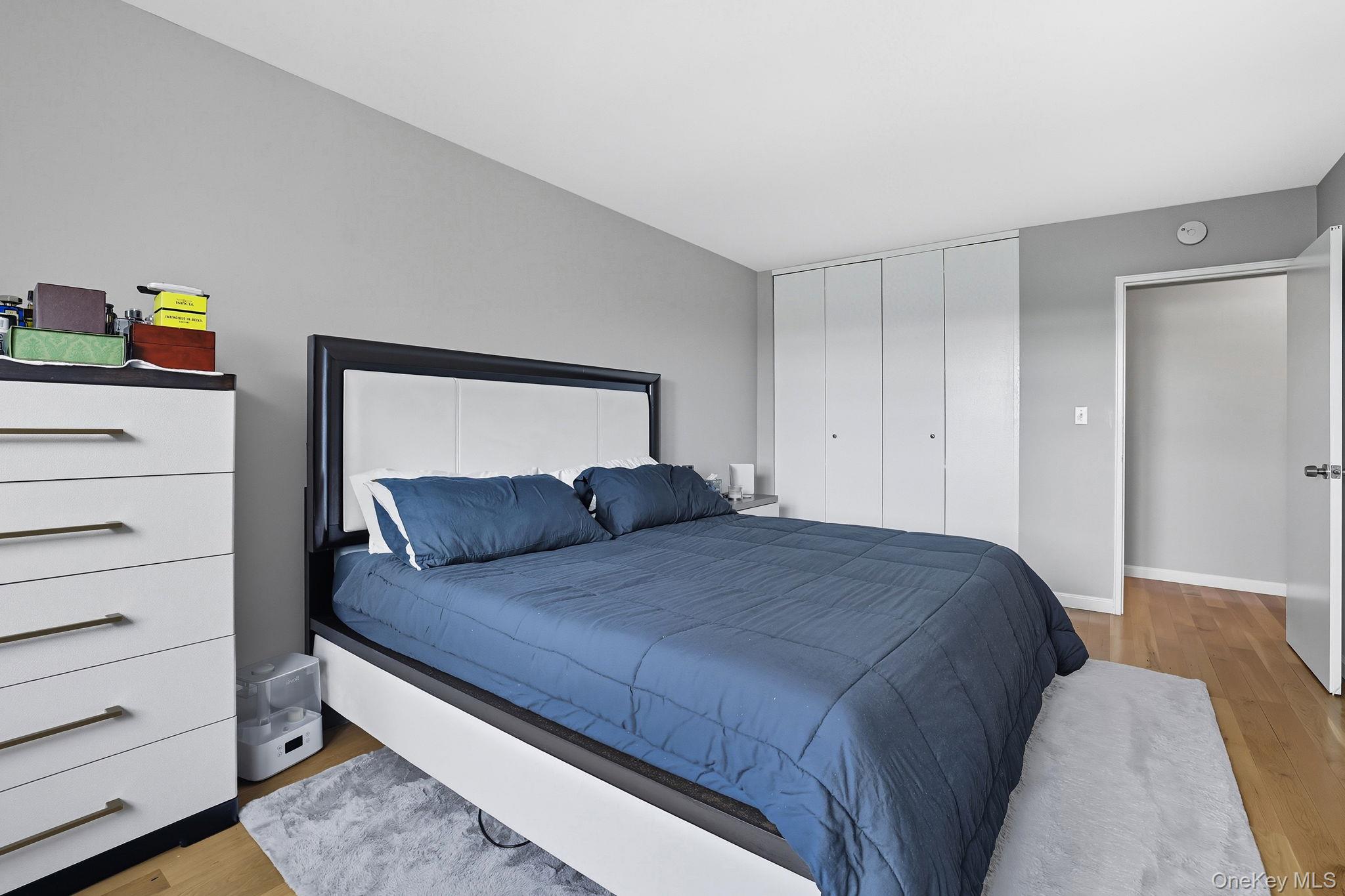 377 N Broadway Unit: 602