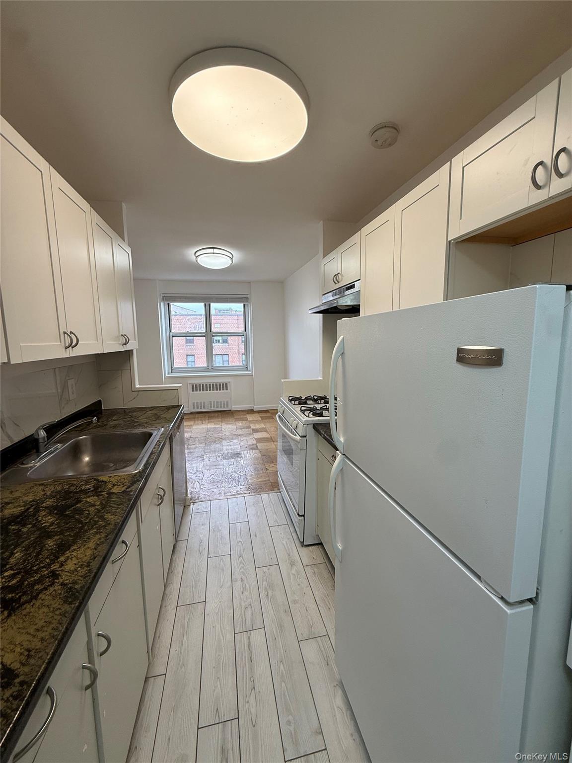 16 Lake Street Unit: 7B