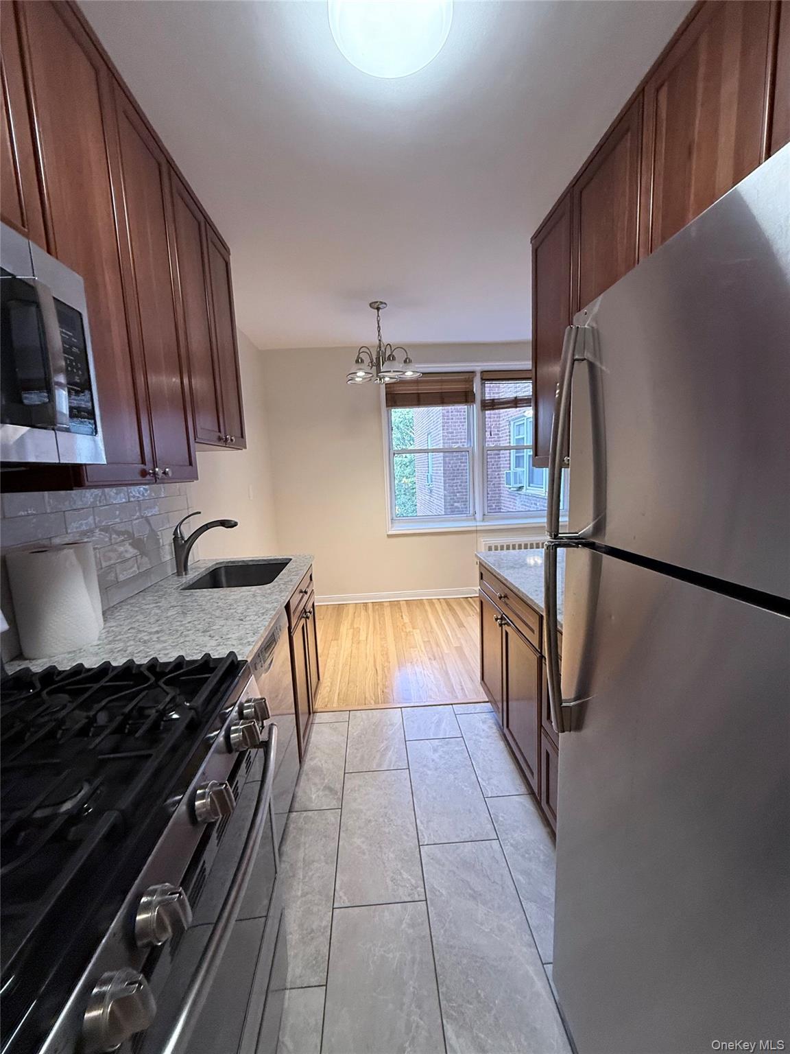 1133 Midland Avenue Unit: 1133