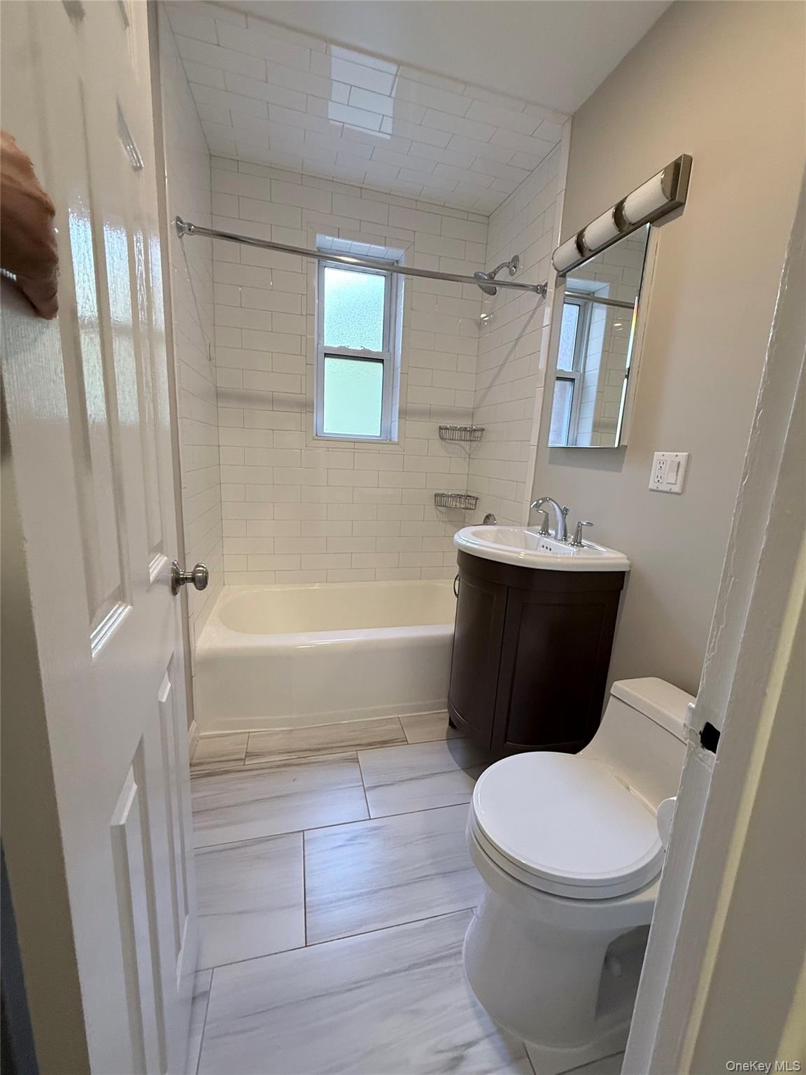 1133 Midland Avenue Unit: 1133