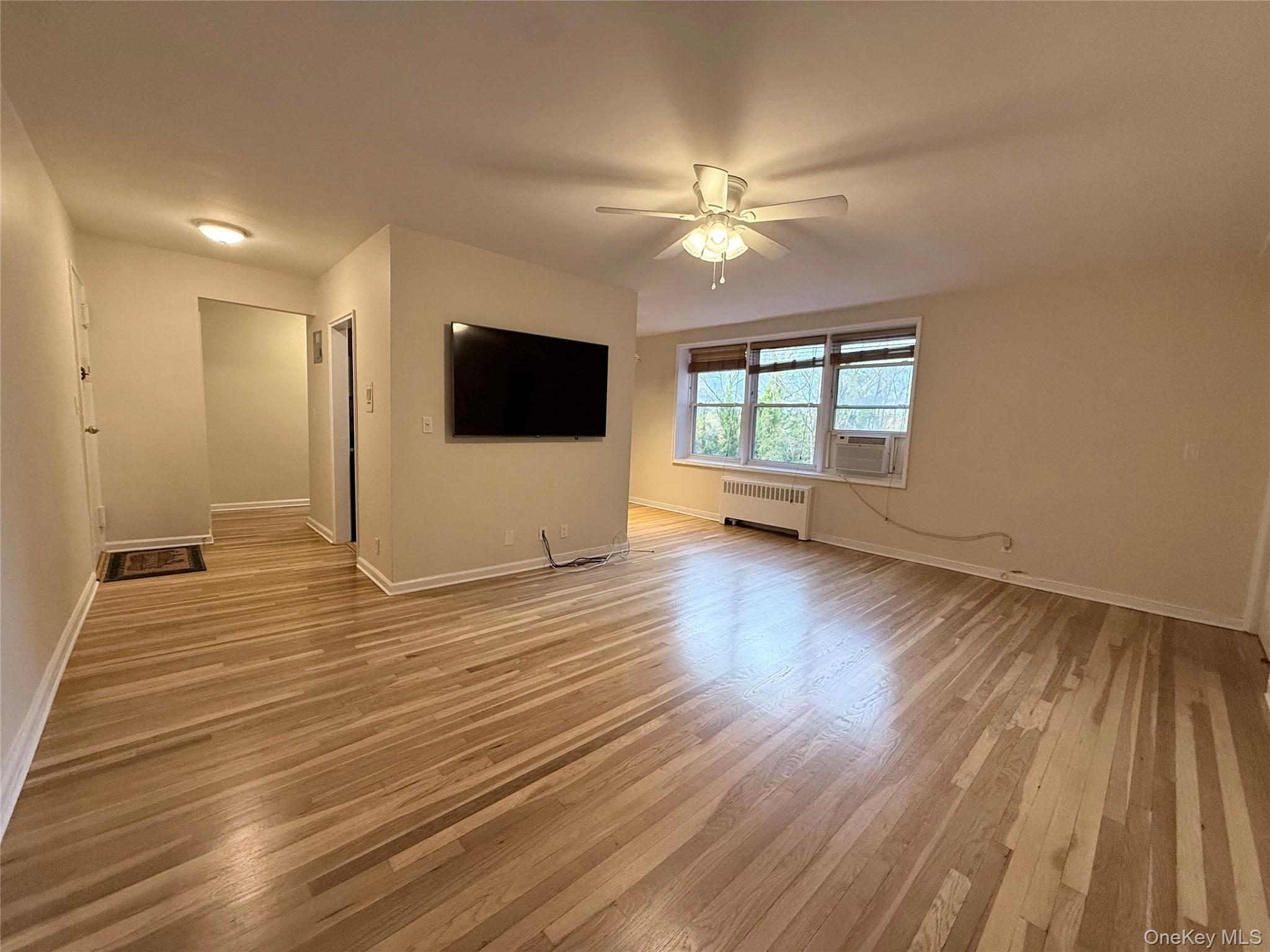 1133 Midland Avenue Unit: 1133