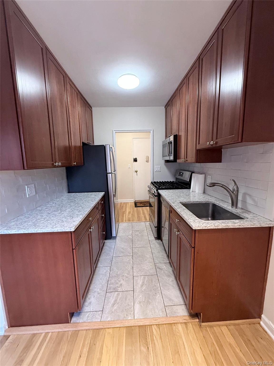 1133 Midland Avenue Unit: 1133