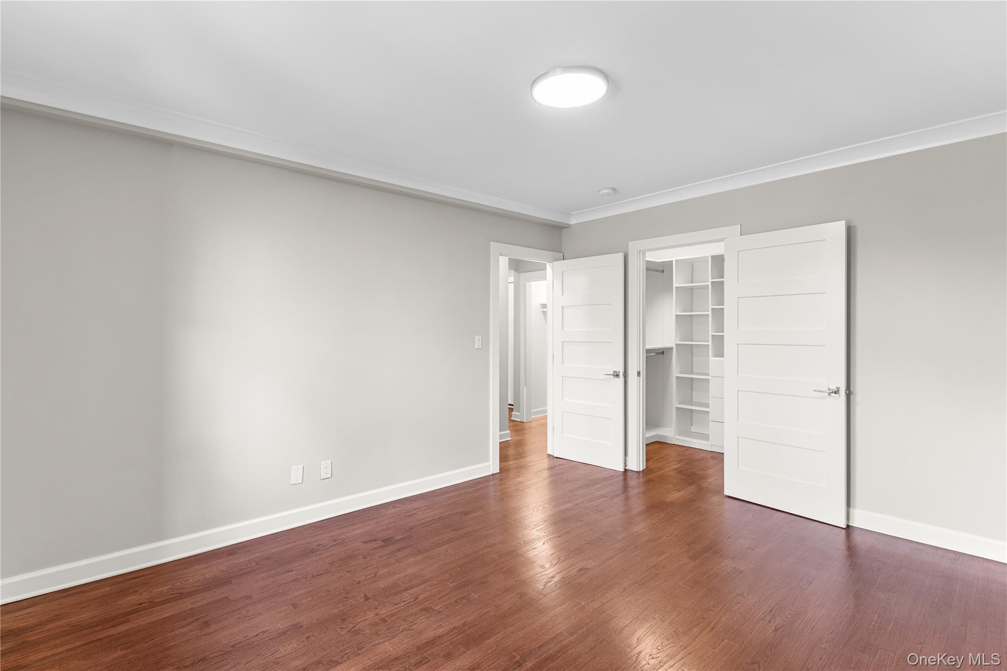 1133 Midland Avenue Unit: 2C1