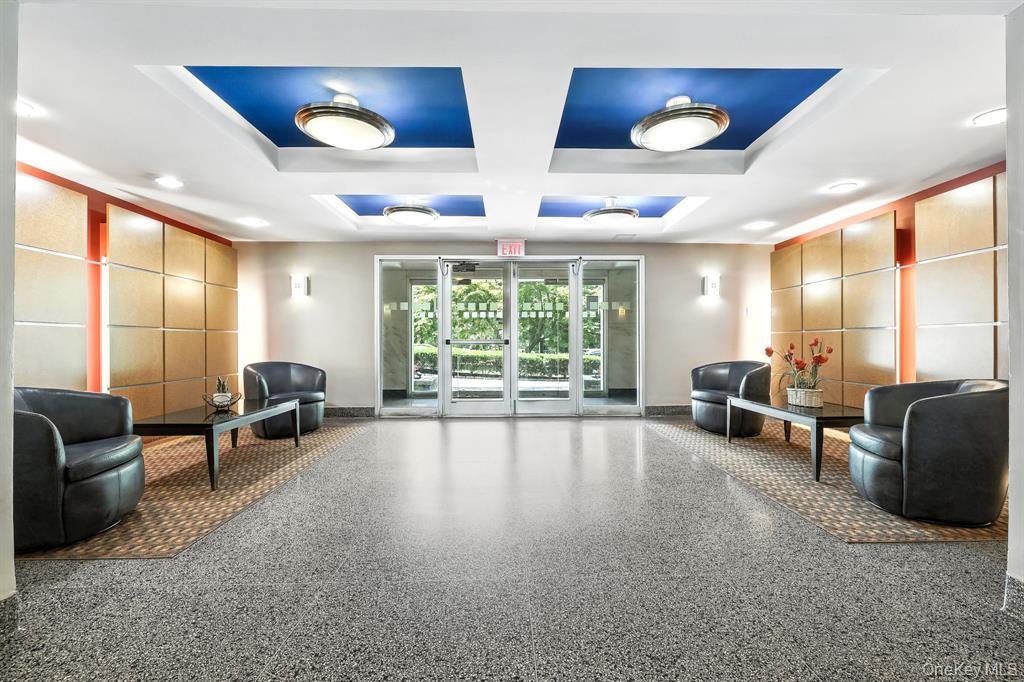 1133 Midland Avenue Unit: 3D