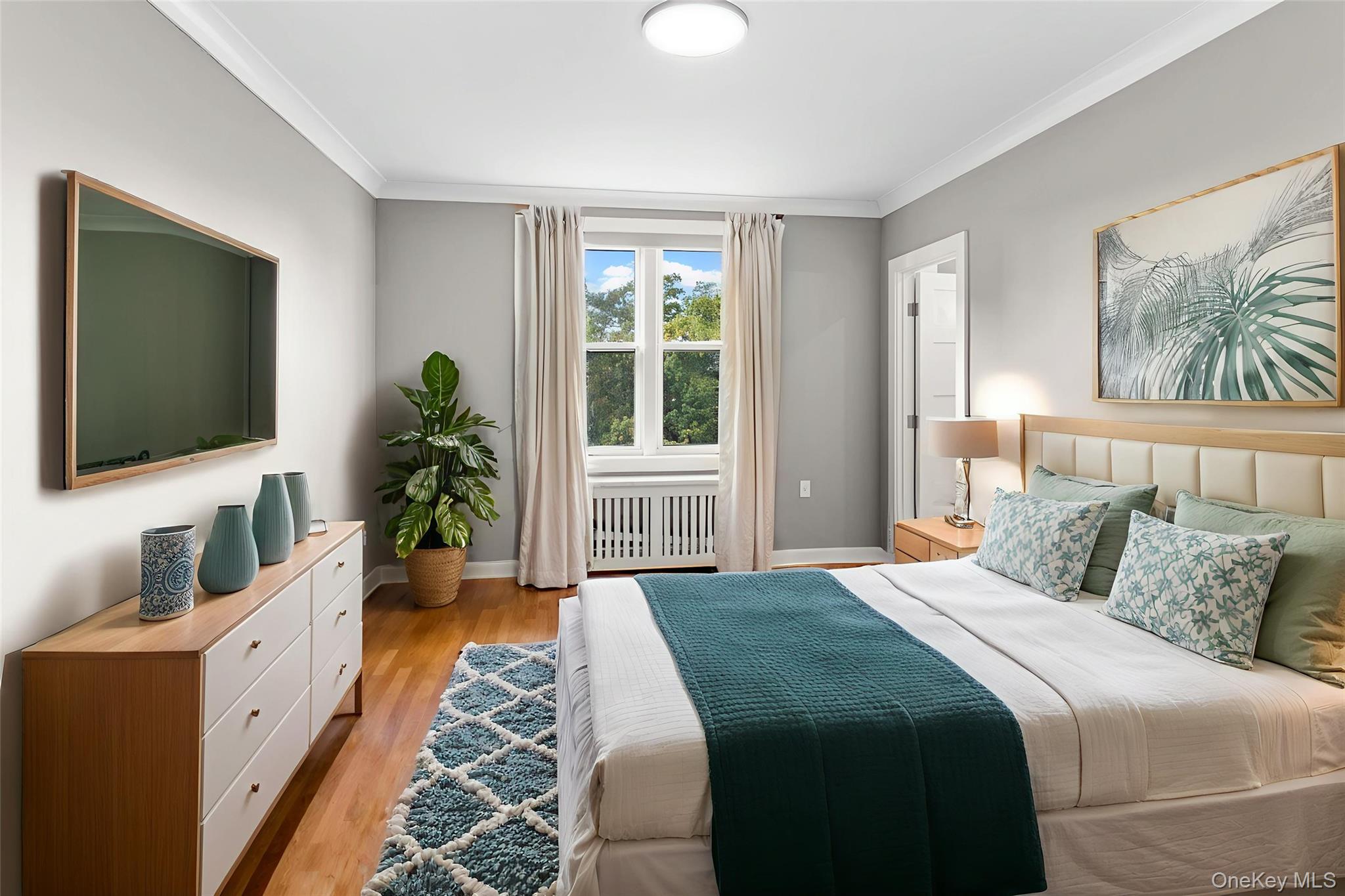 1133 Midland Avenue Unit: 6F