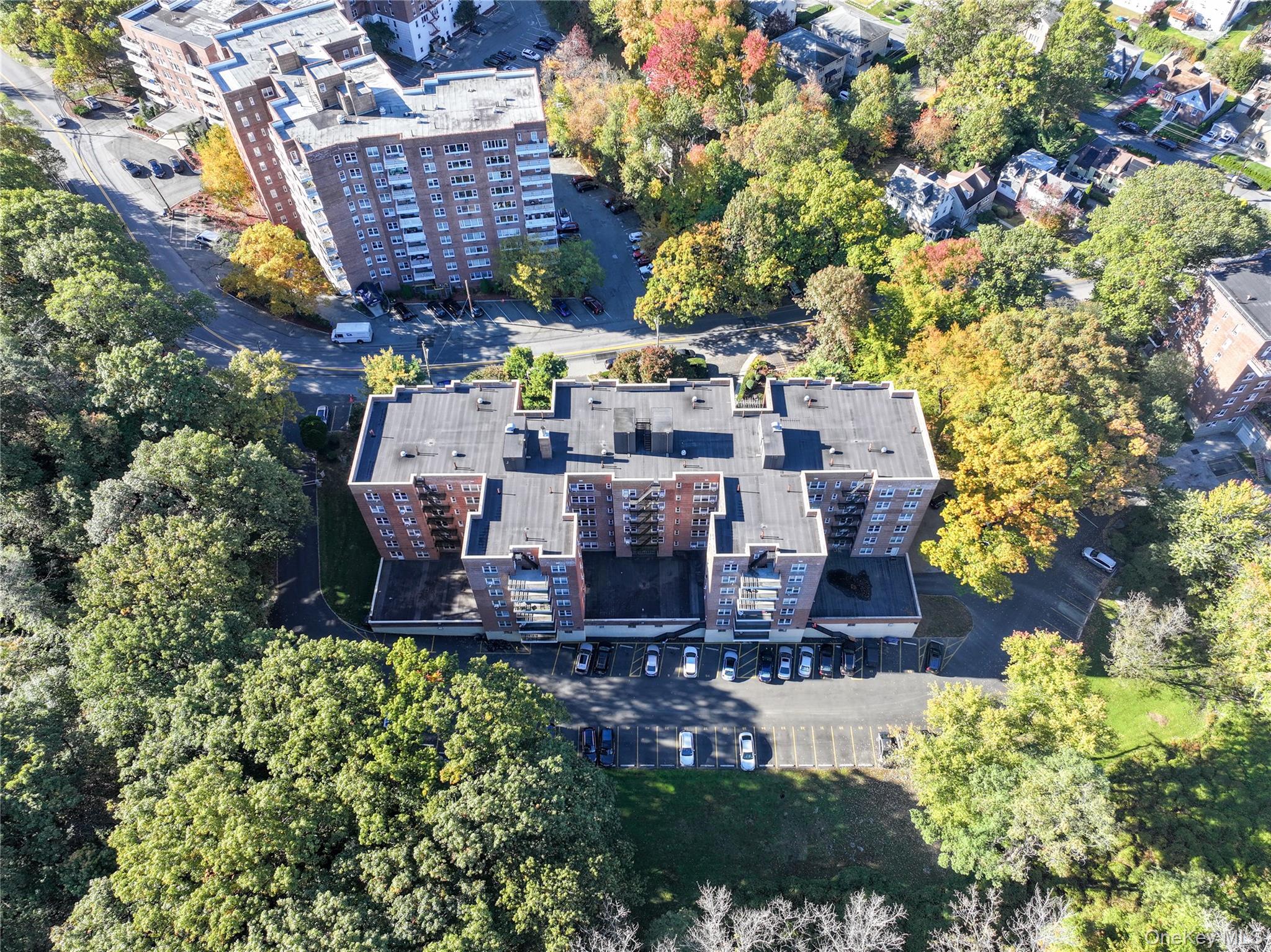 1133 Midland Avenue Unit: 6F