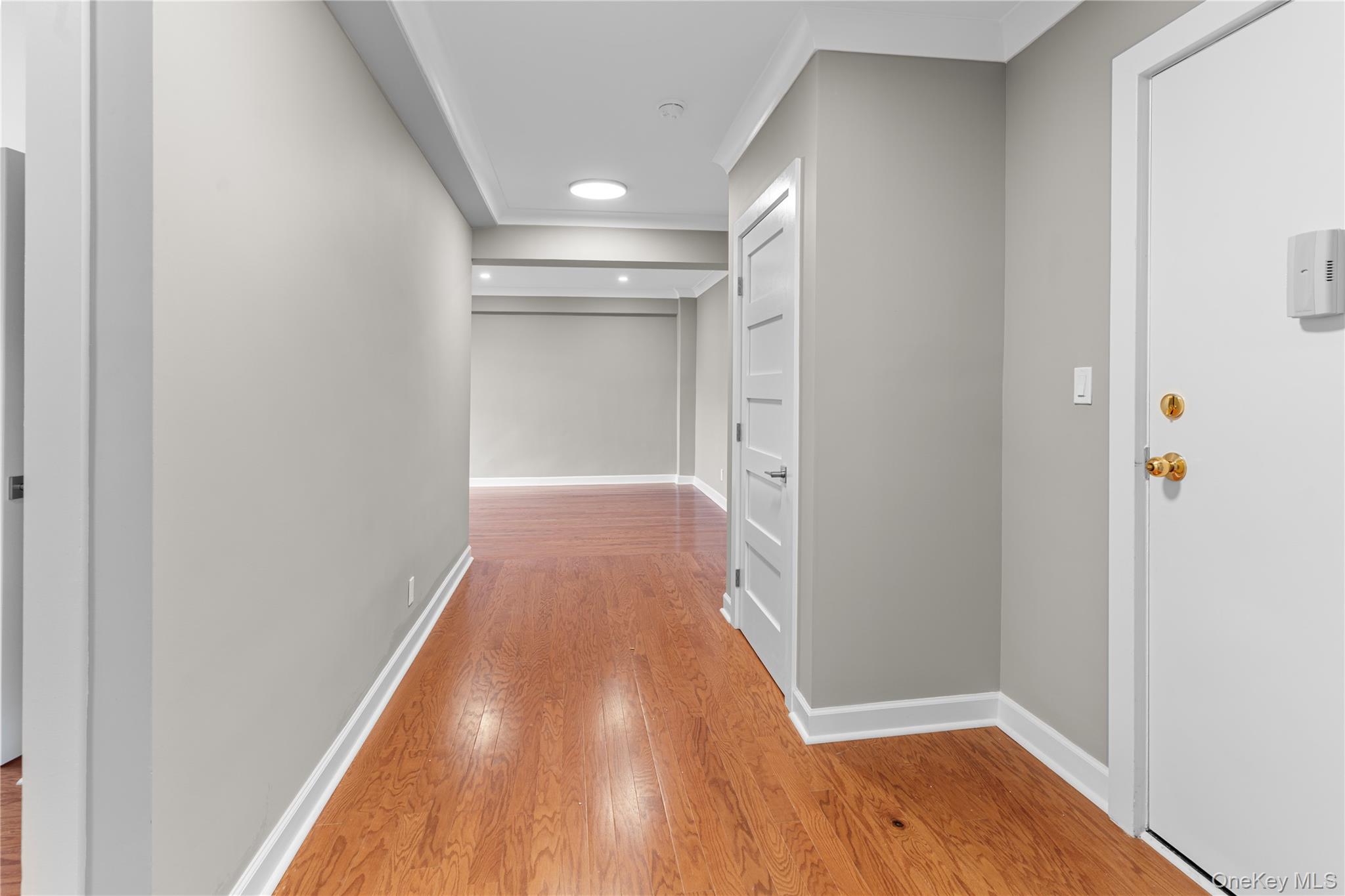 1133 Midland Avenue Unit: 6F