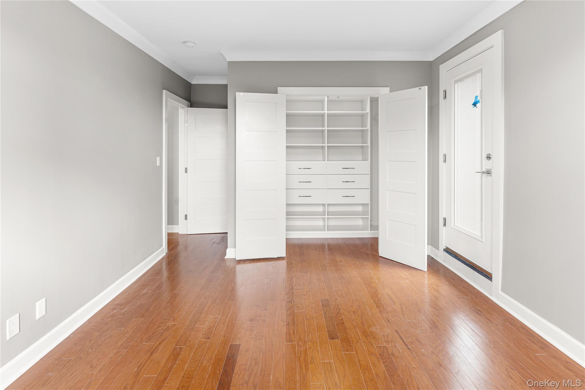 1133 Midland Avenue Unit: 6F