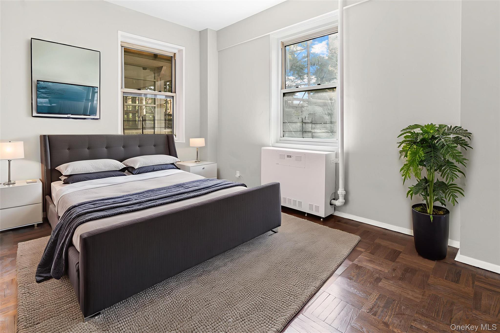 3 Fordham Hill Oval Unit: 1G