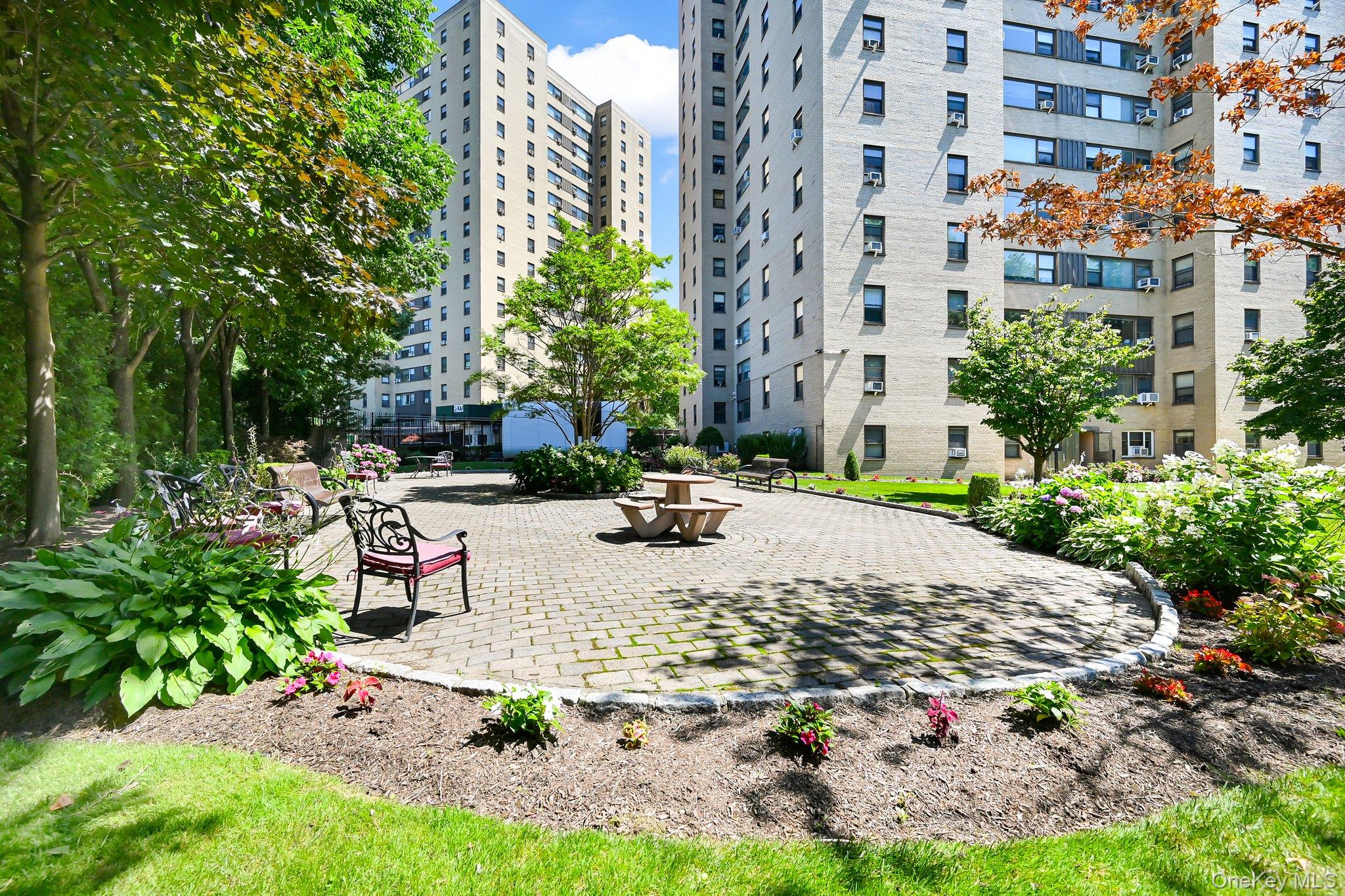 3 Fordham Hill Oval Unit: 1G