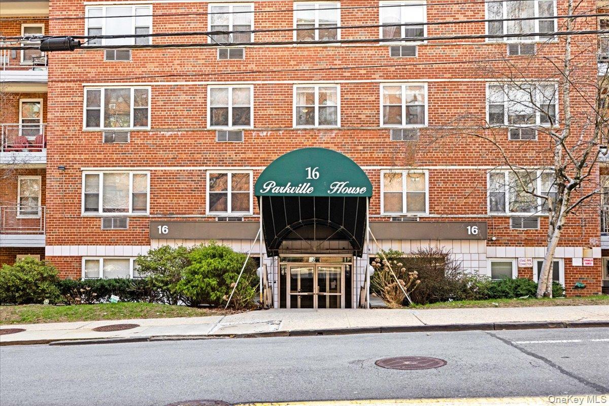 16 Lake Street Unit: 7B