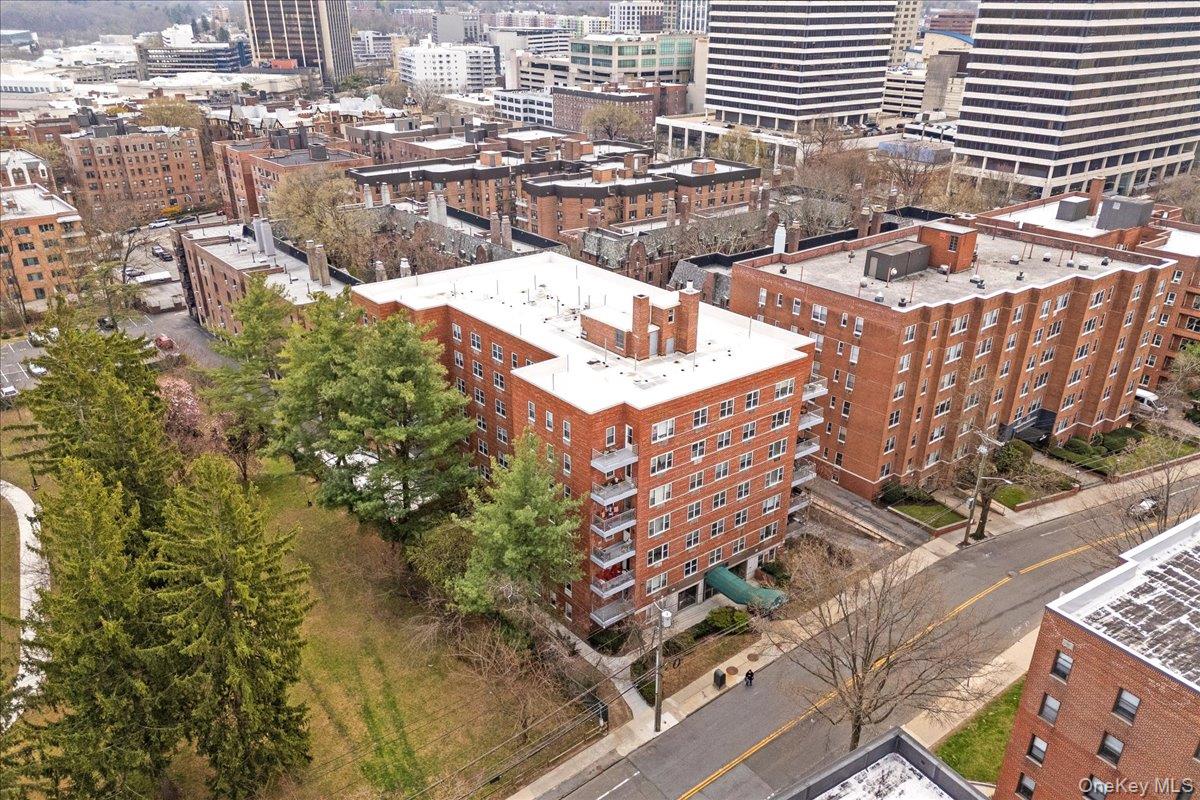 16 Lake Street Unit: 7B