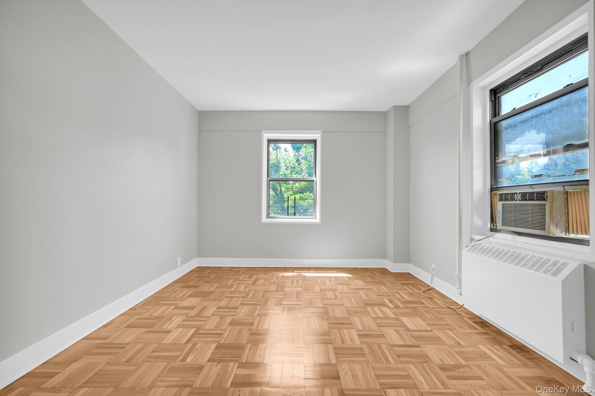 9 Fordham Hill Oval Unit: 3C