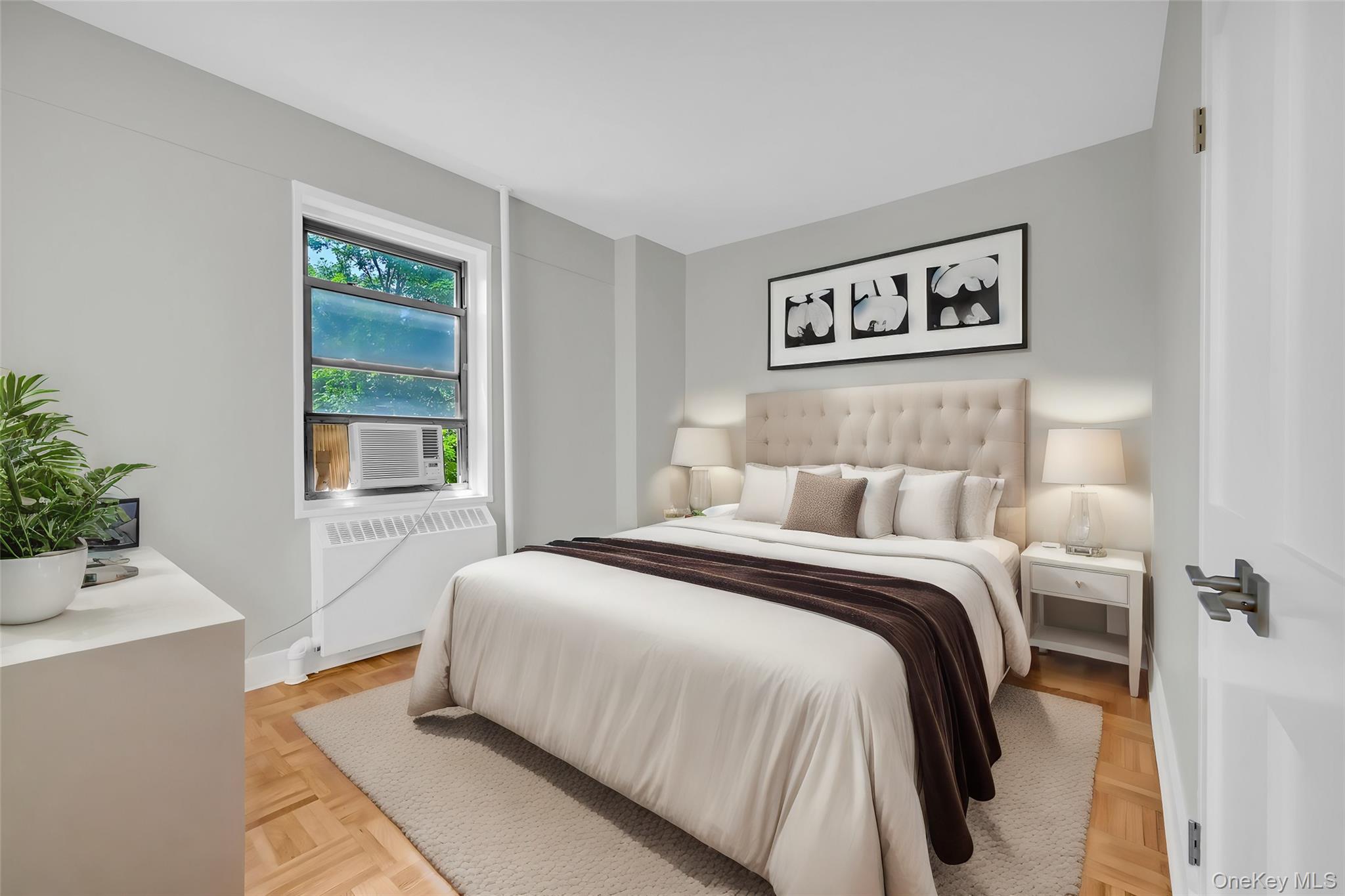 9 Fordham Hill Oval Unit: 3C