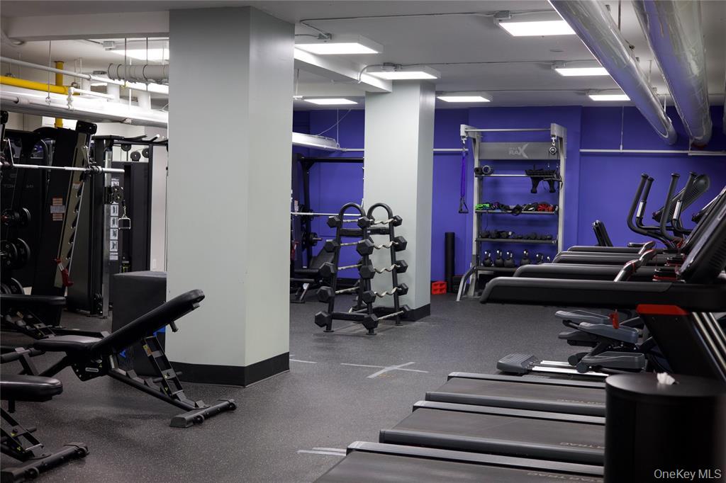 3 Fordham Hill Oval Unit: 1G