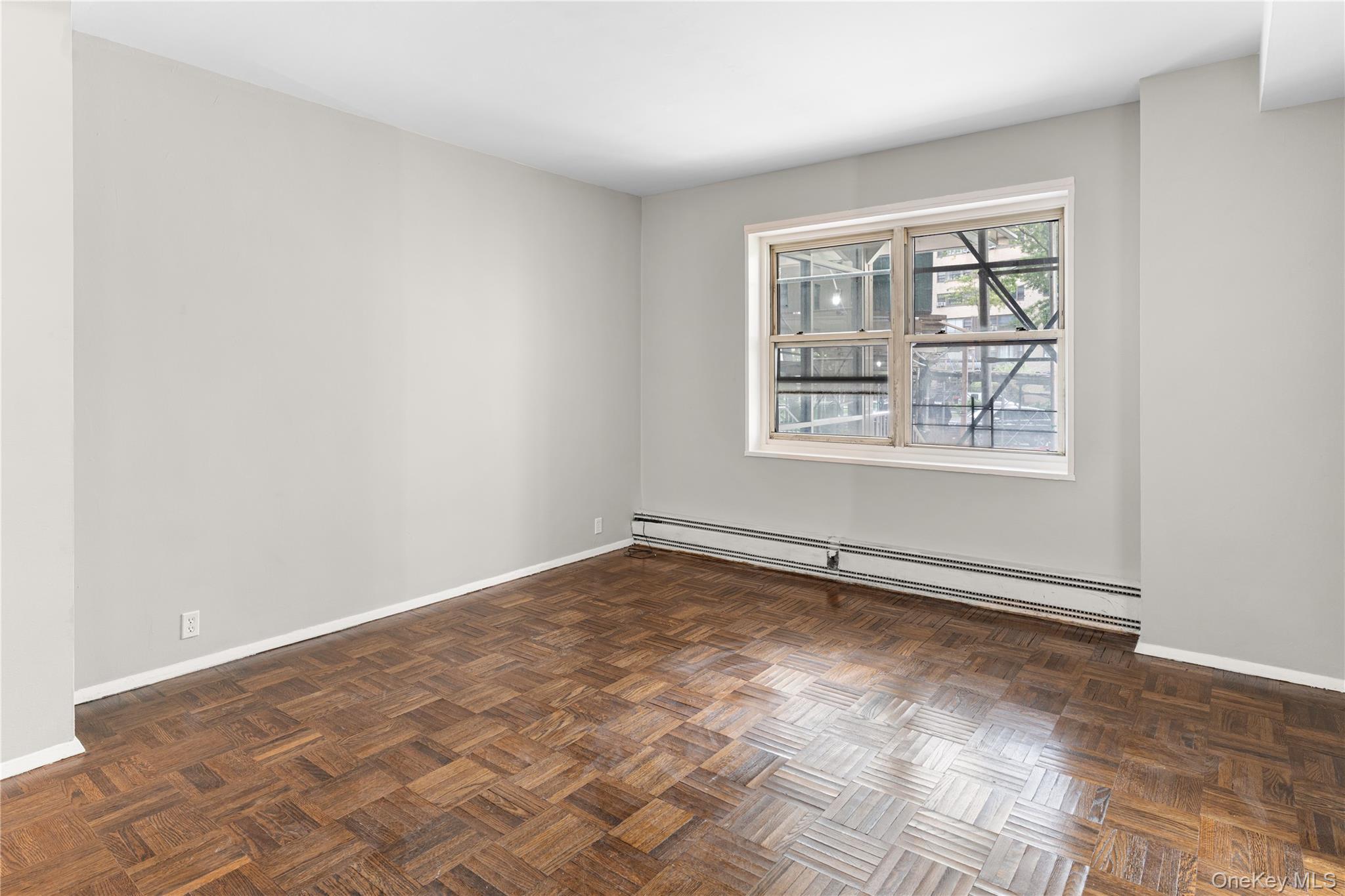 3 Fordham Hill Oval Unit: 1G