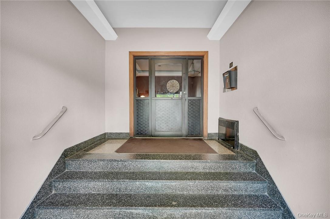 95 Sedgwick Avenue Unit: 6C