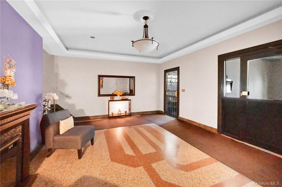 95 Sedgwick Avenue Unit: 6C