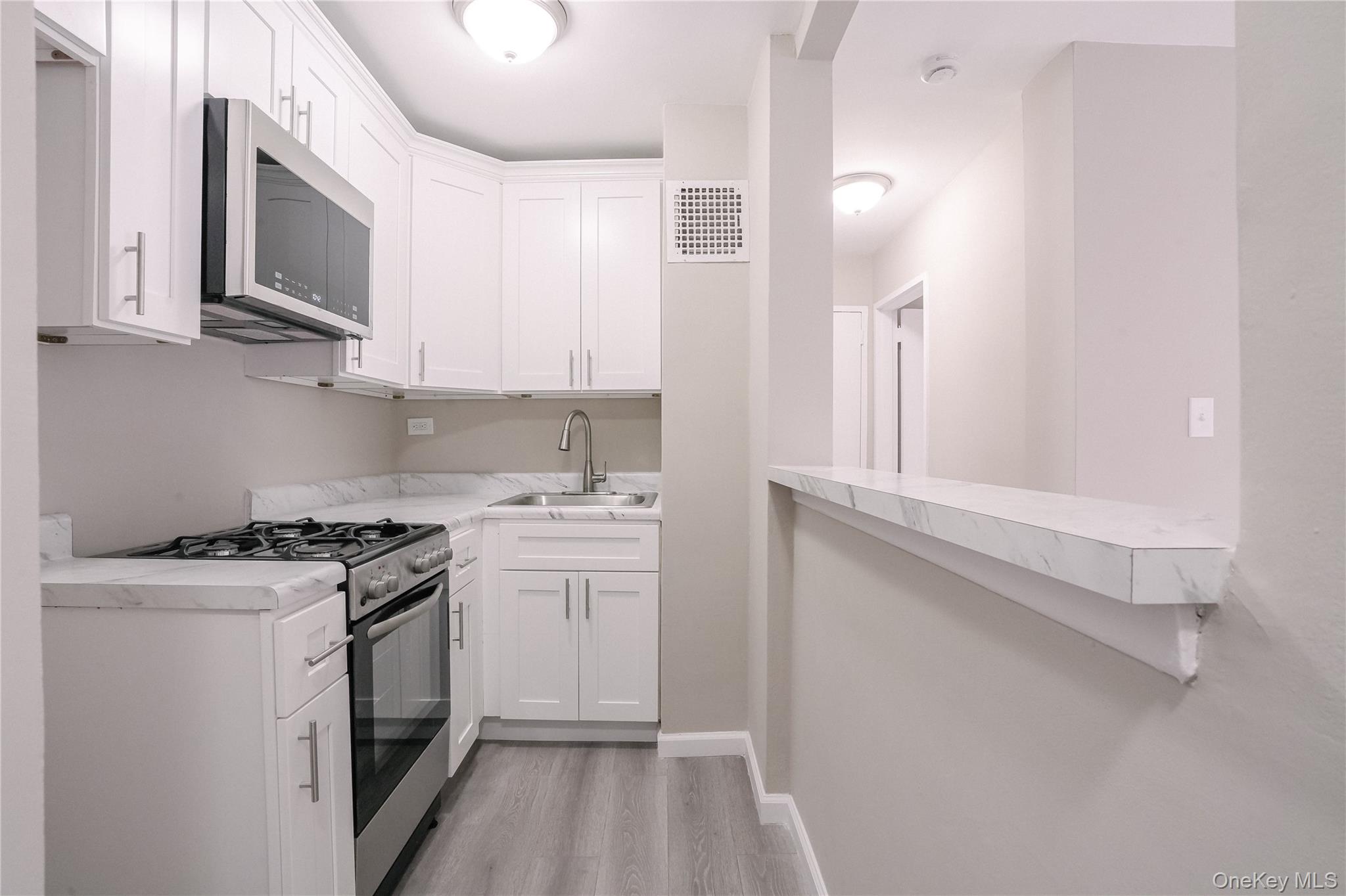 5715 Mosholu Avenue Unit: 2E