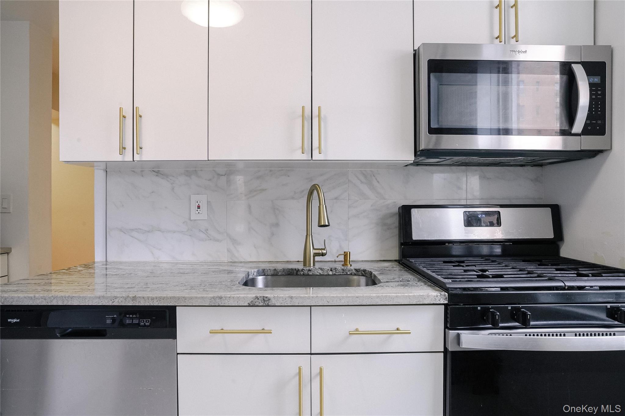 345 Bronx River Road Unit: 4D