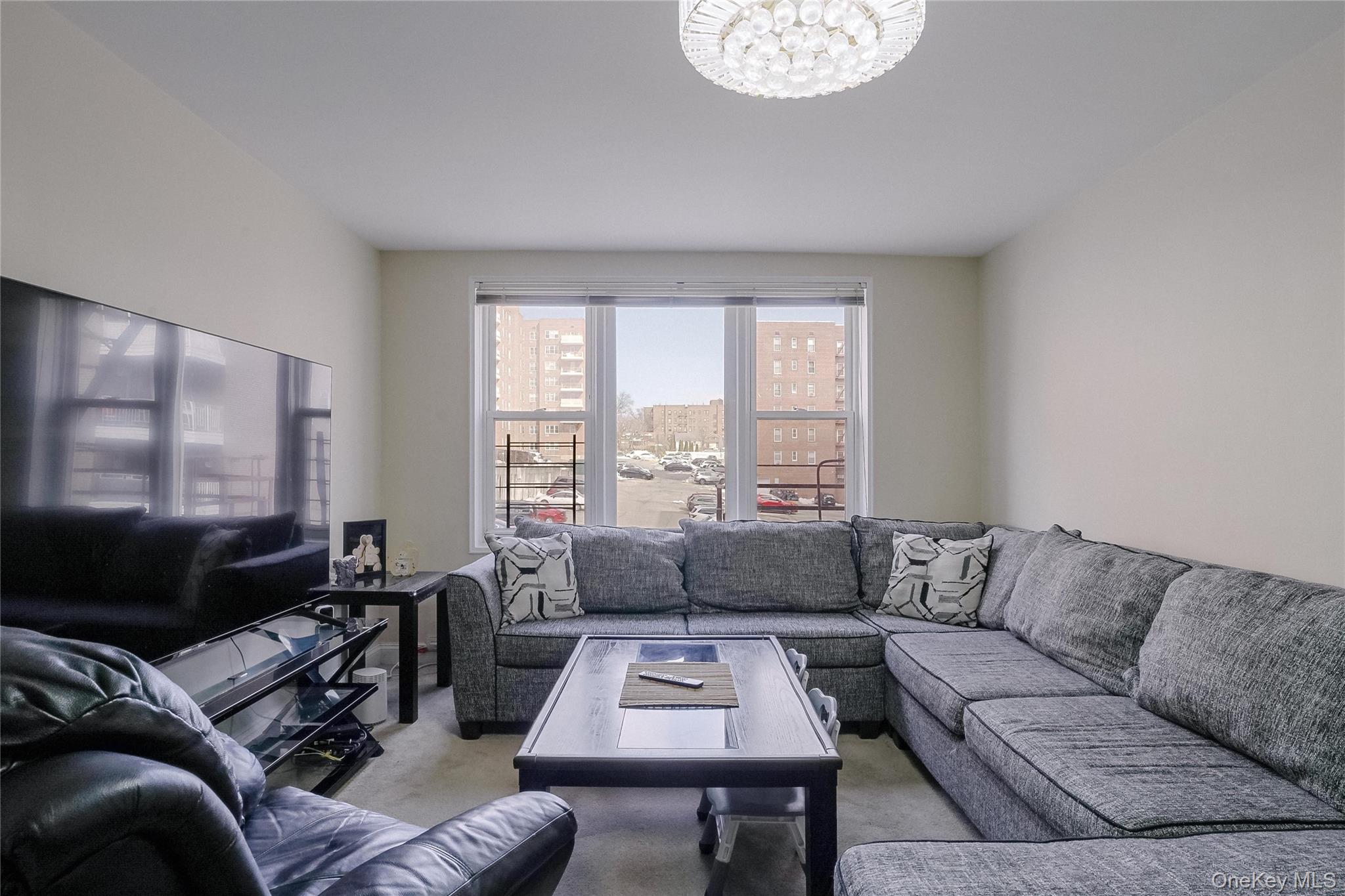 345 Bronx River Road Unit: 4D