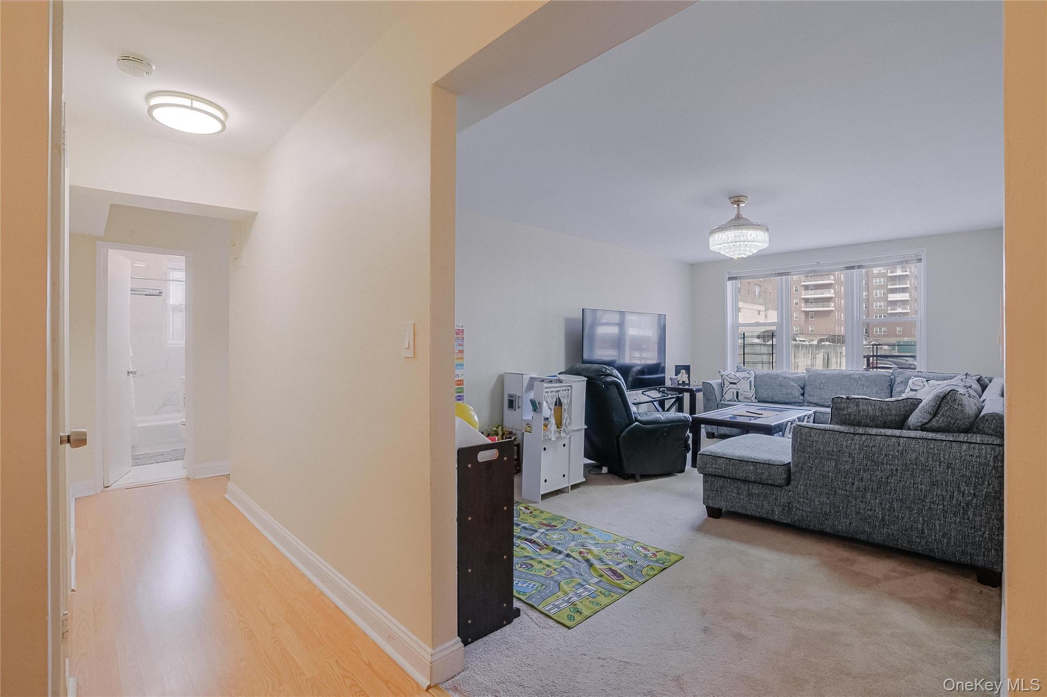 345 Bronx River Road Unit: 4D