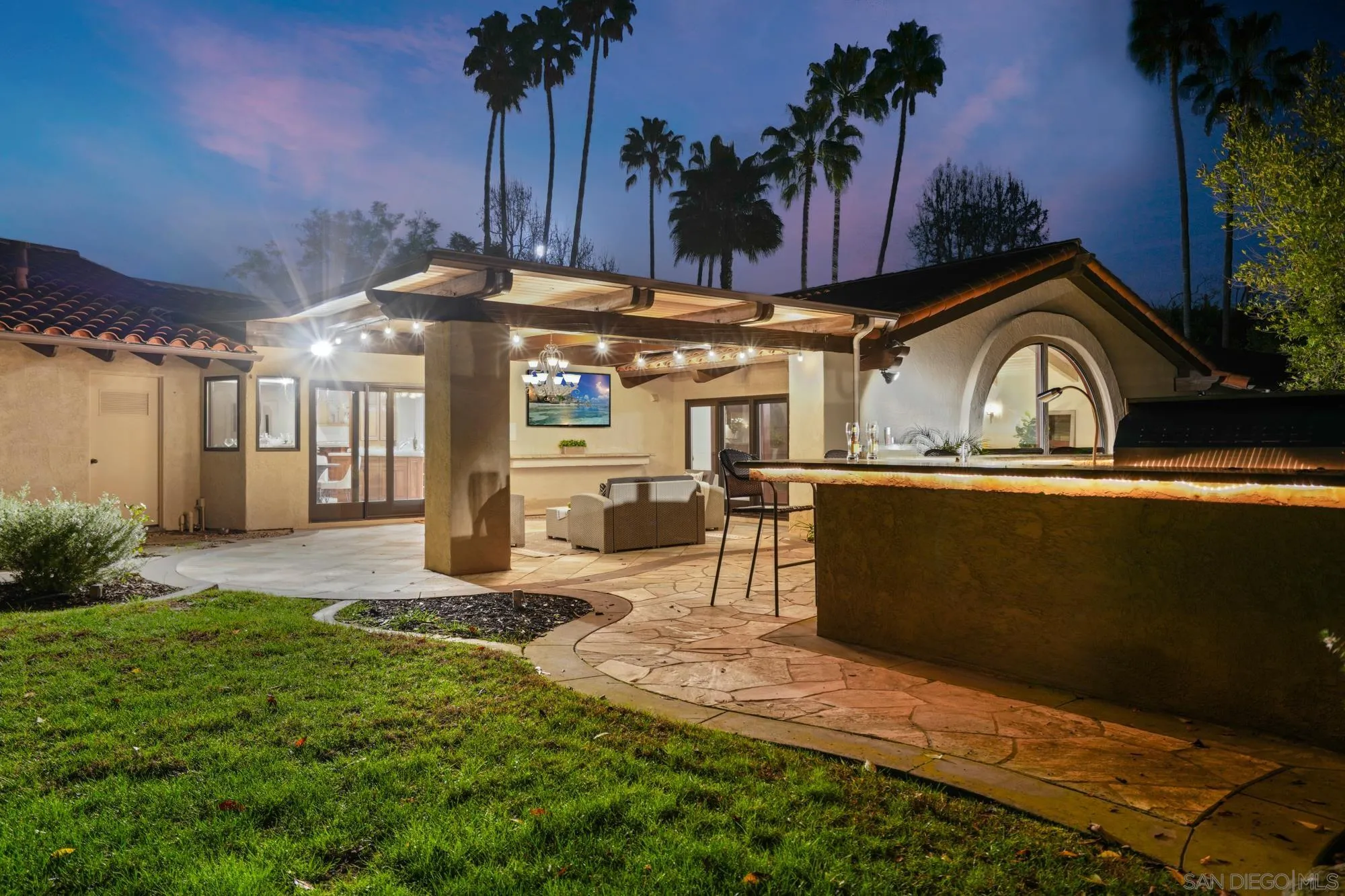 6355 Calle Del Campanario