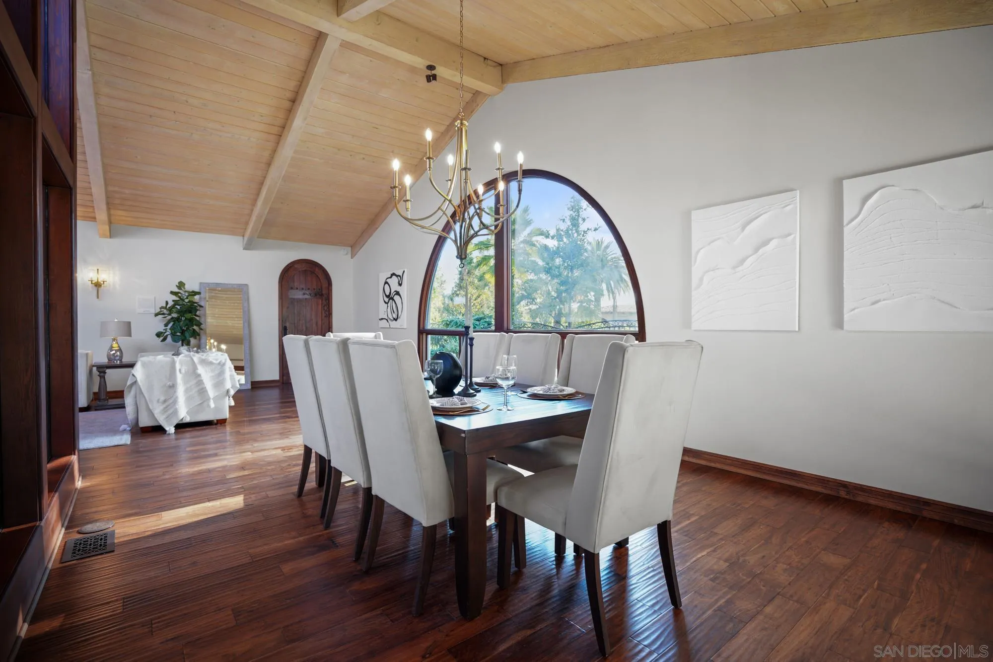 6355 Calle Del Campanario