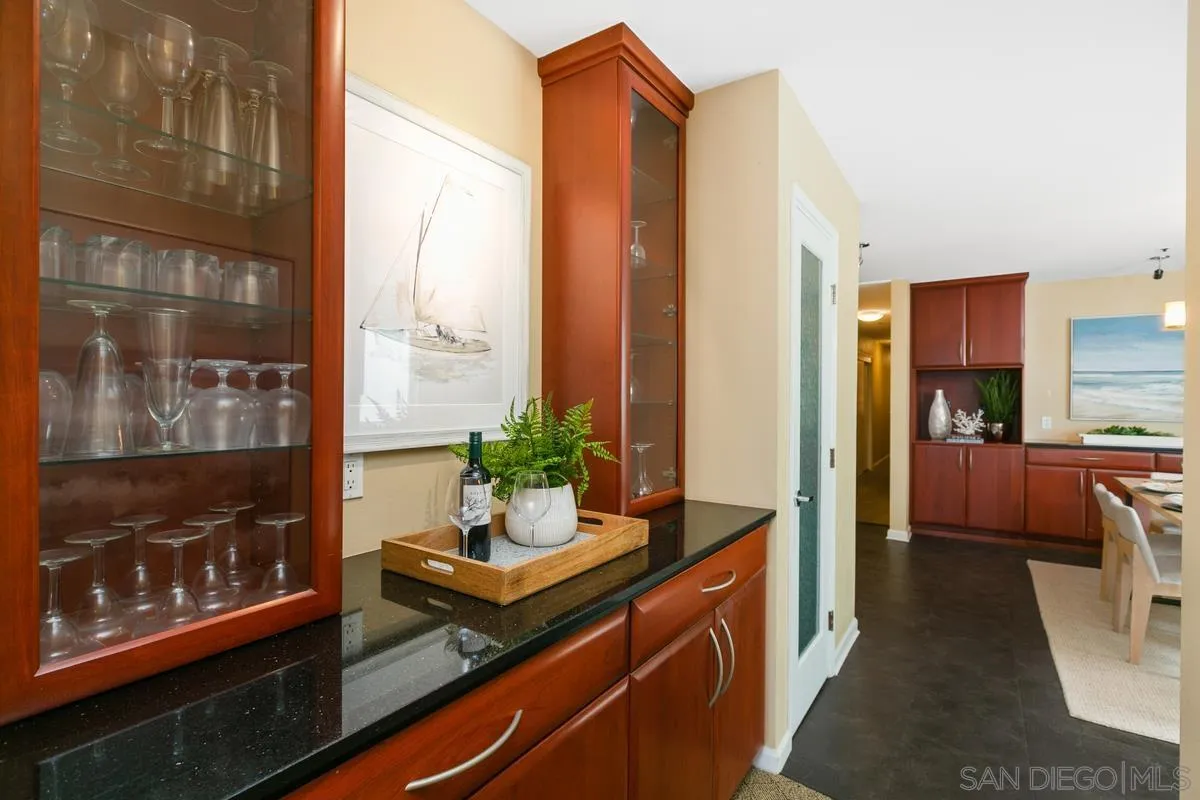 3868 Riviera Dr # 3B