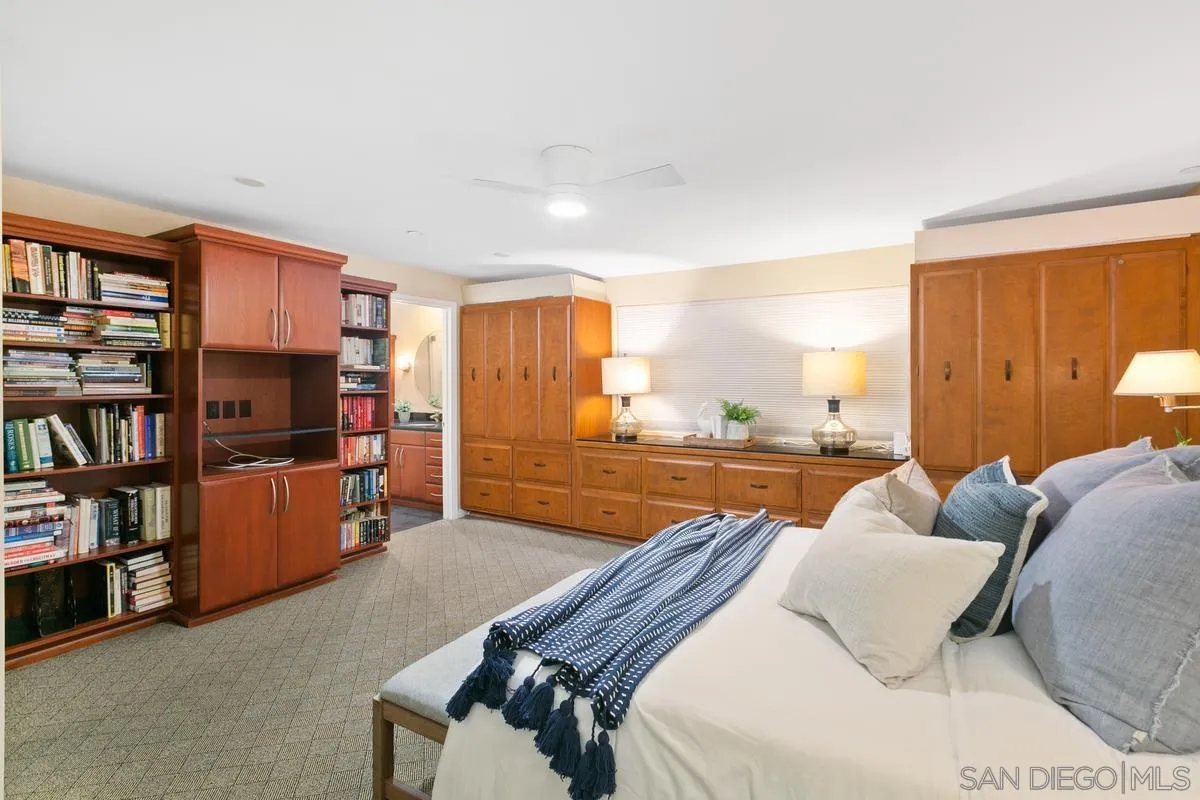 3868 Riviera Dr # 3B