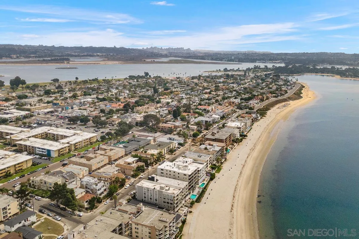 3868 Riviera Dr # 3B