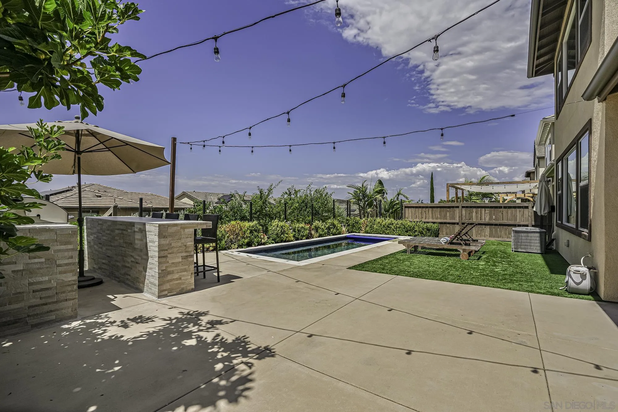15894 Sarah Ridge Road