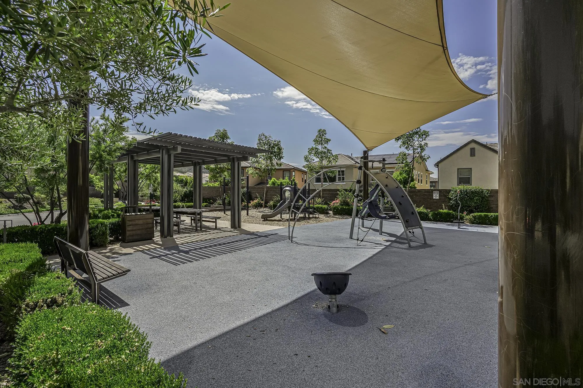 15894 Sarah Ridge Road