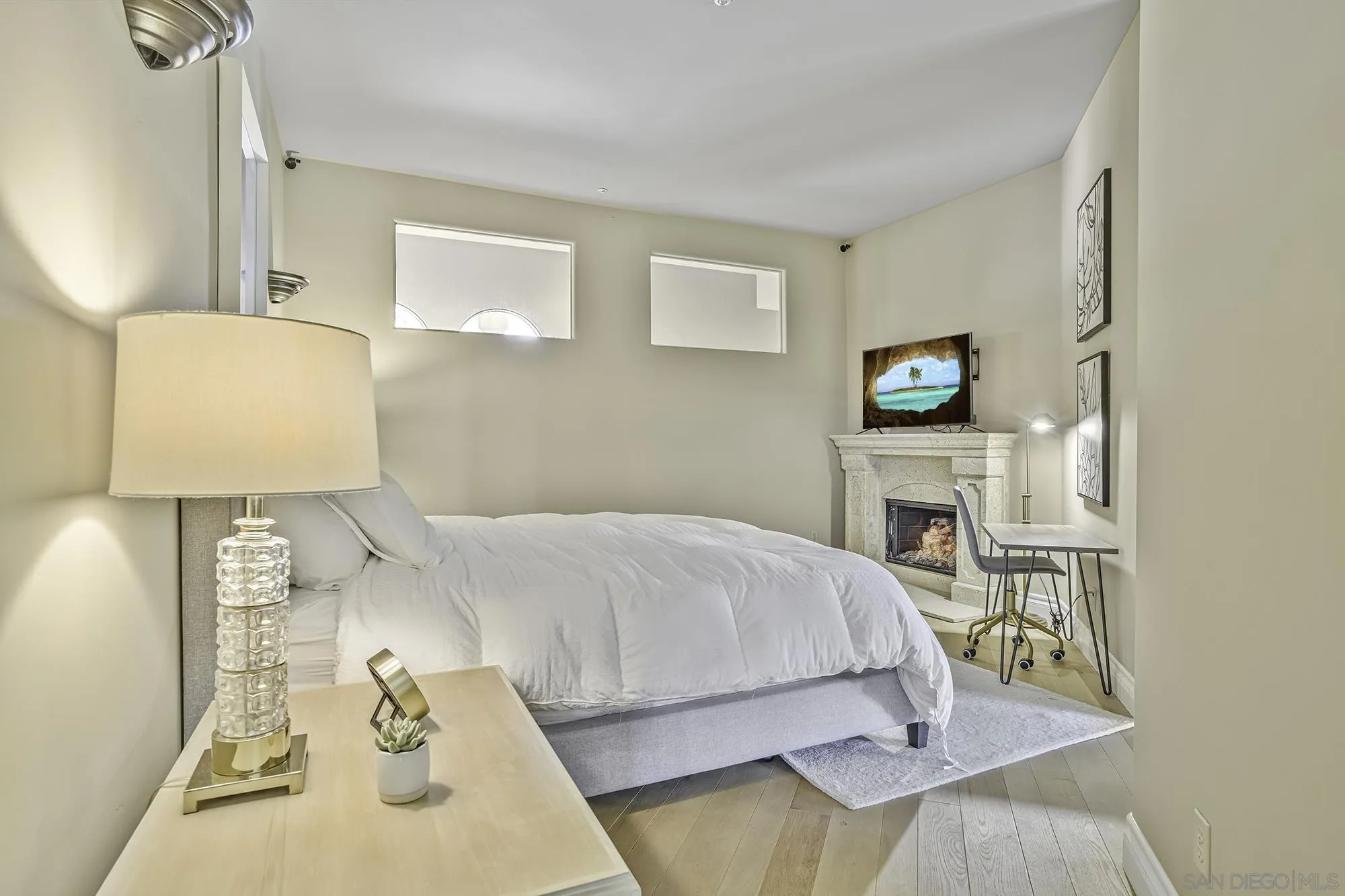 5305 La Crescenta