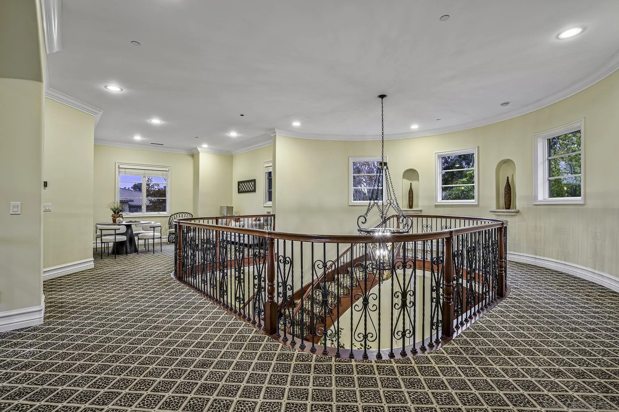 5259 Meadows Del Mar