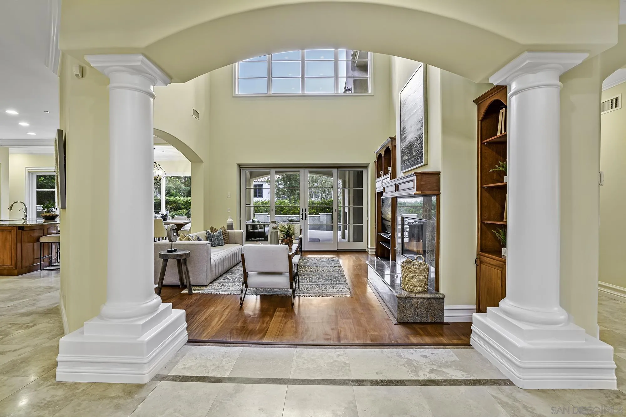 5259 Meadows Del Mar