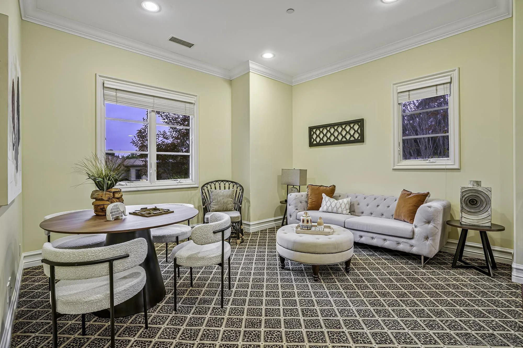 5259 Meadows Del Mar