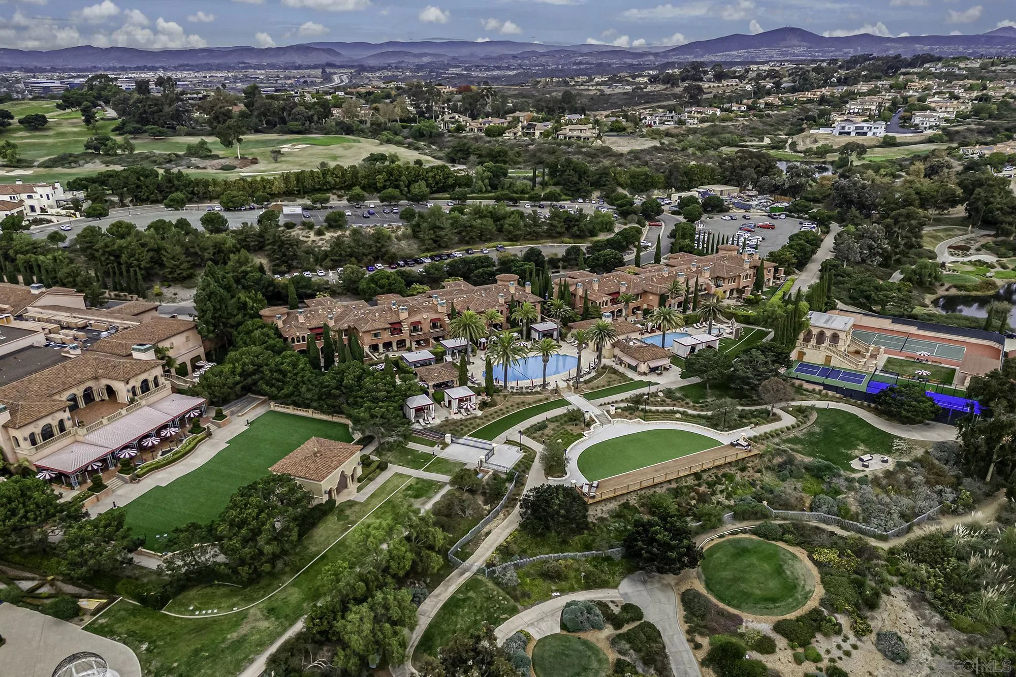 5259 Meadows Del Mar