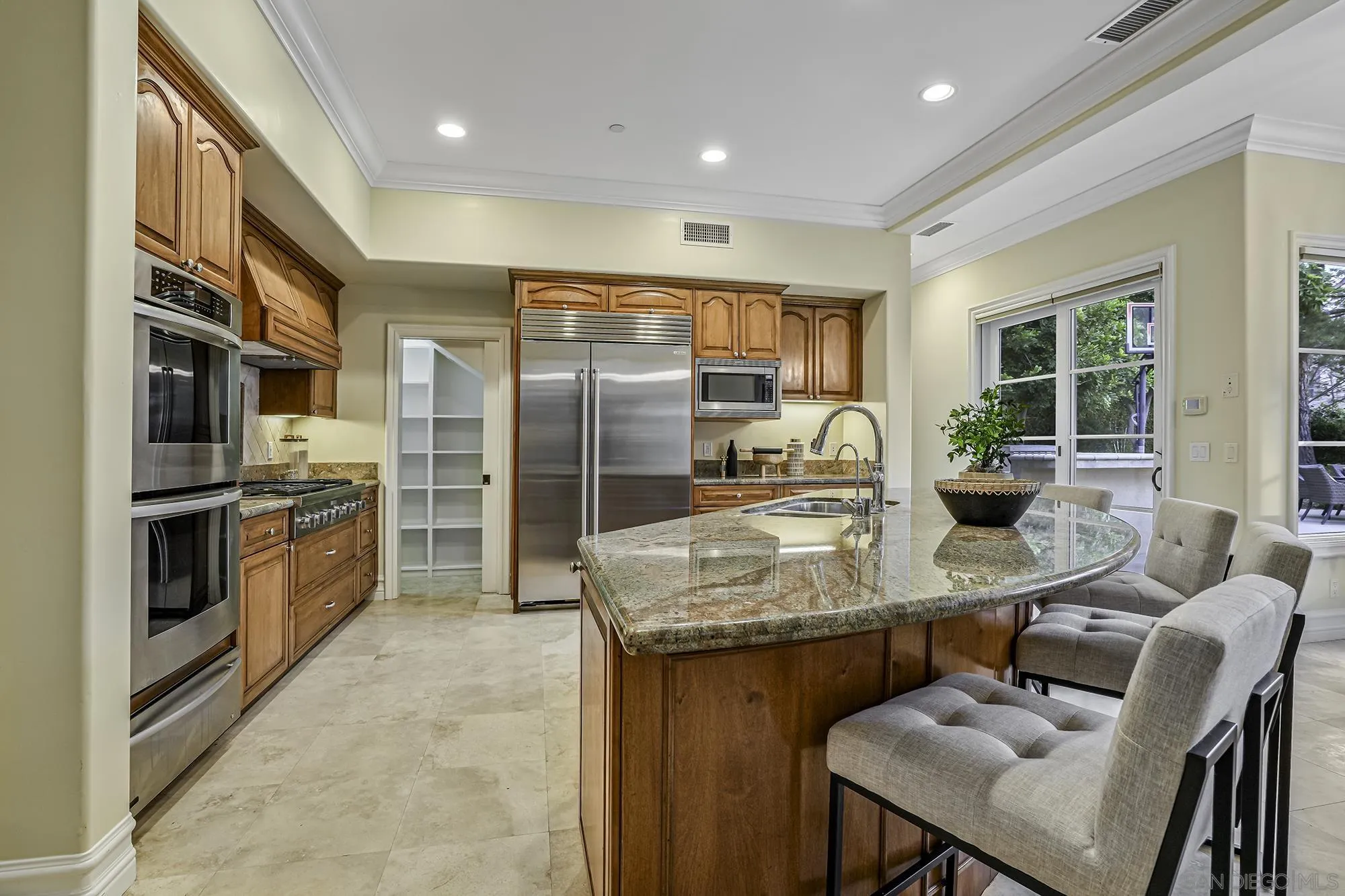 5259 Meadows Del Mar