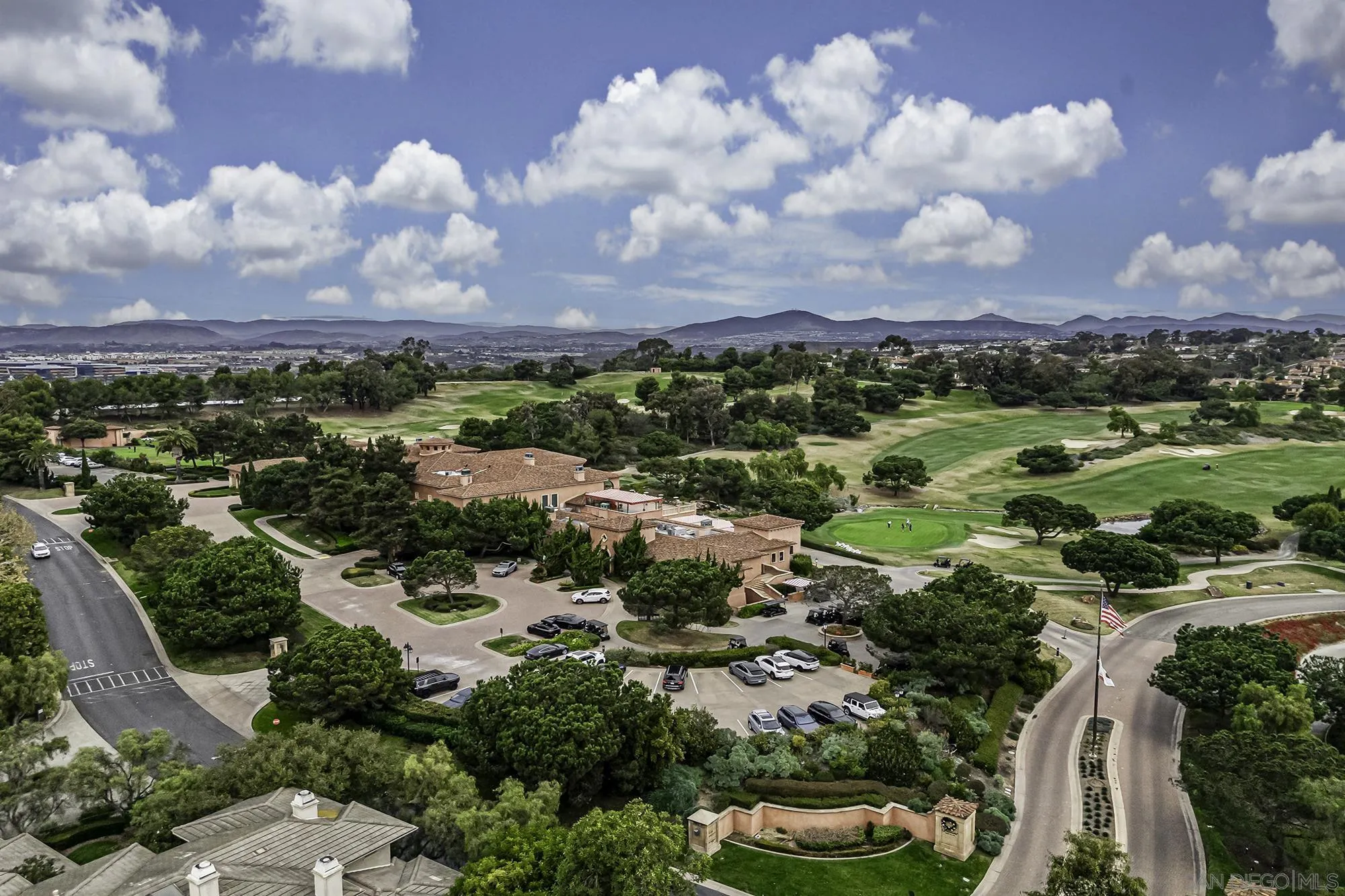 5259 Meadows Del Mar