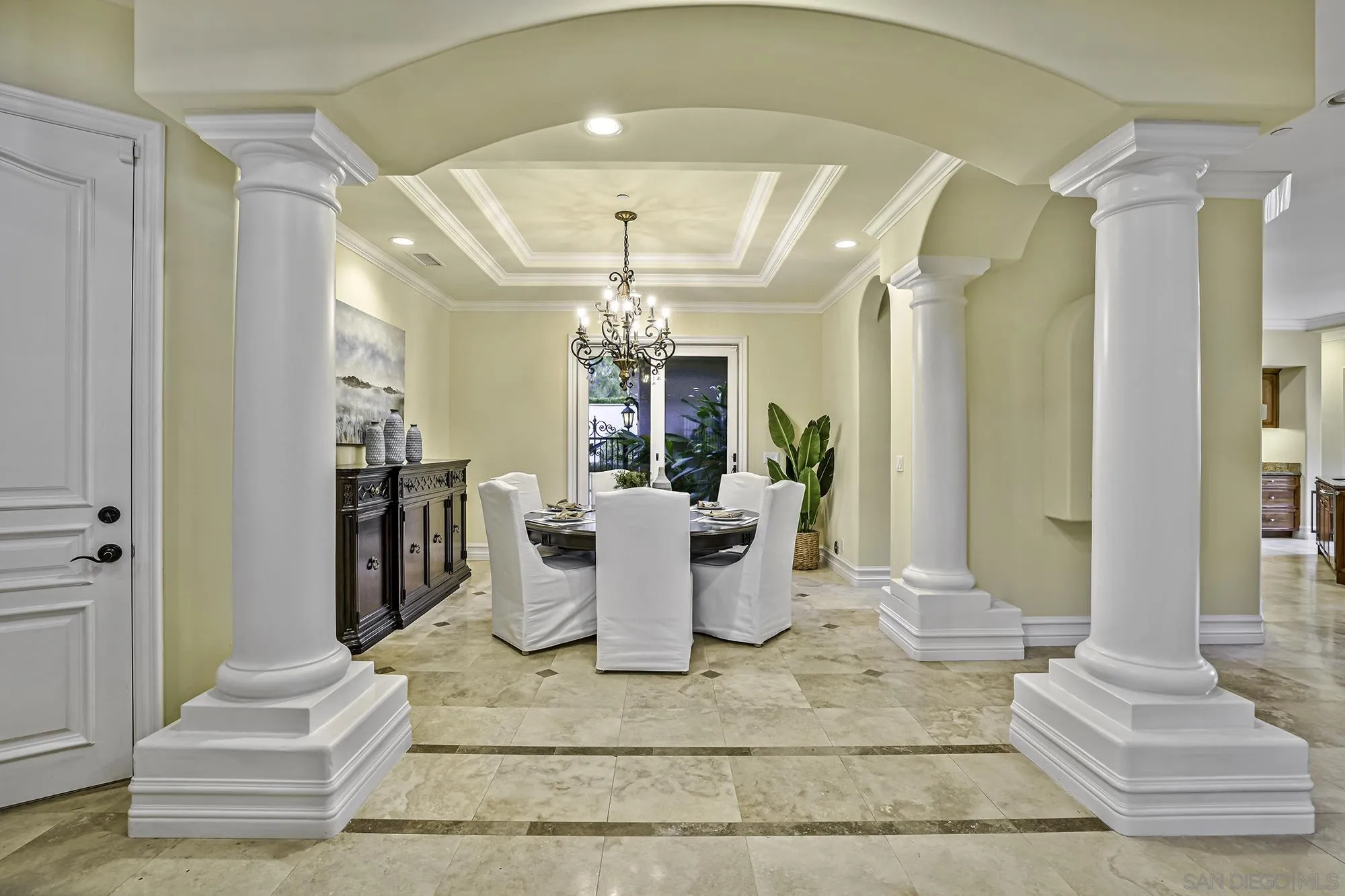 5259 Meadows Del Mar