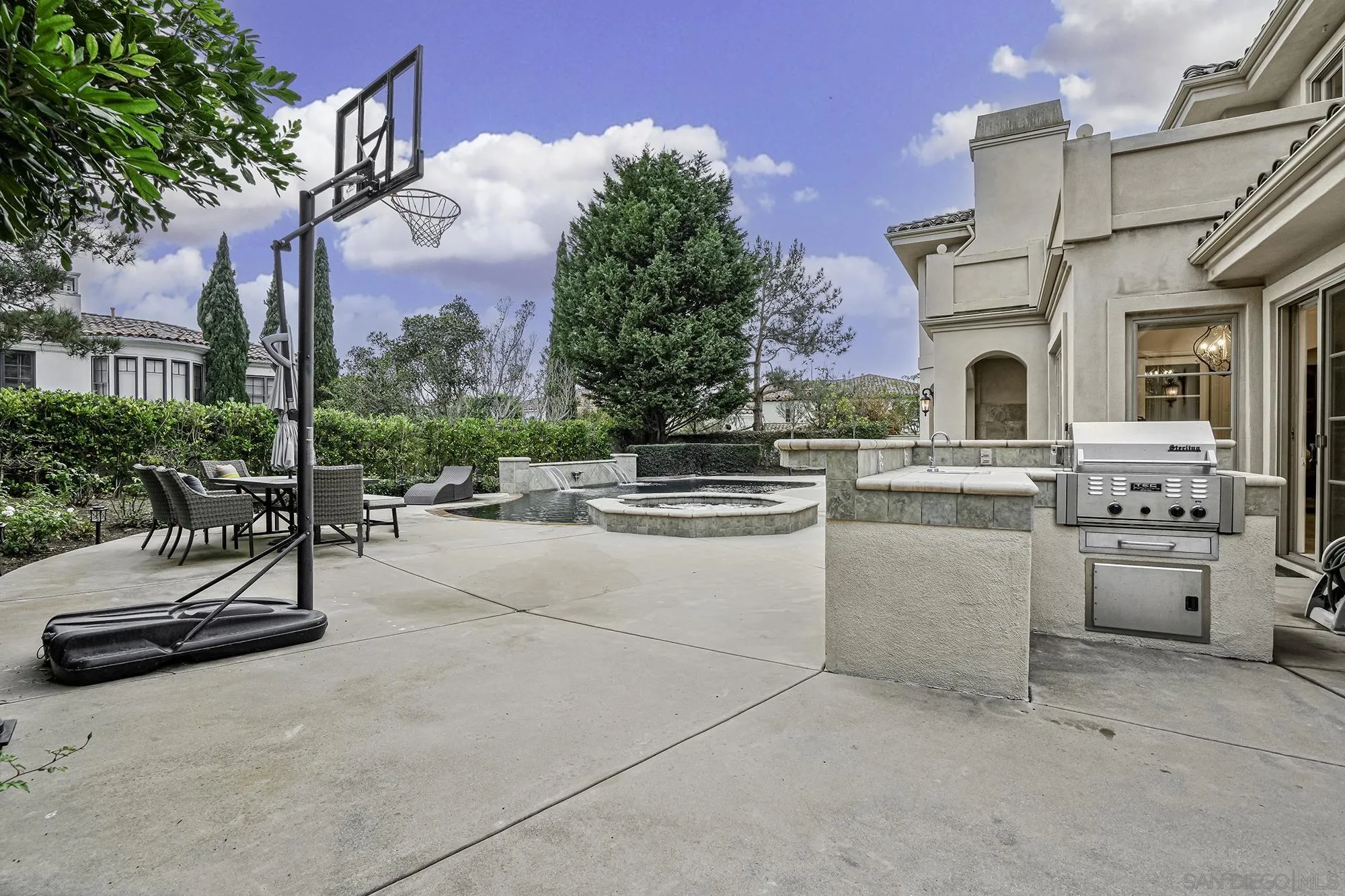 5259 Meadows Del Mar