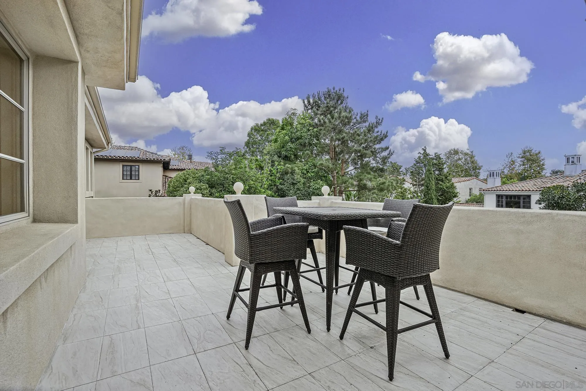 5259 Meadows Del Mar