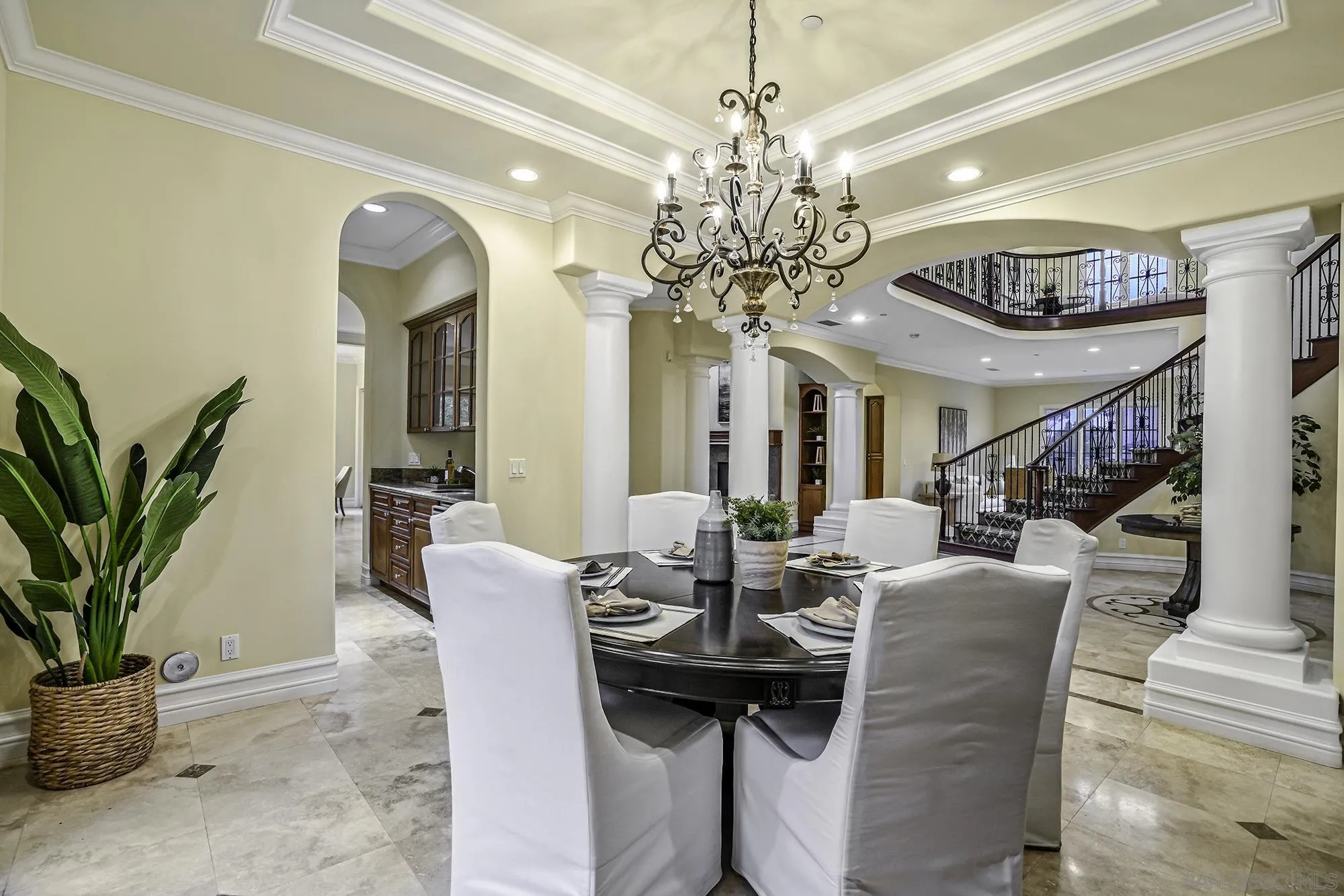 5259 Meadows Del Mar